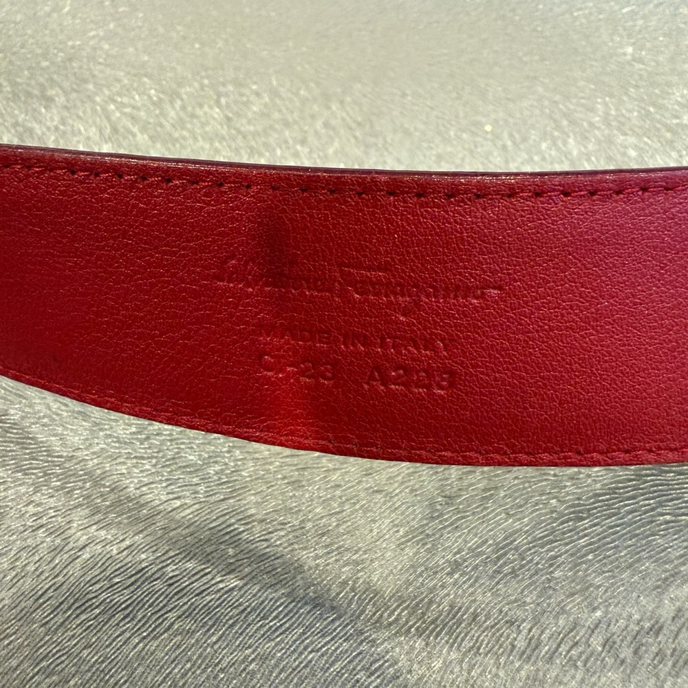 Salvatore Ferragamo women’s red belt. - Picture 2 of 9